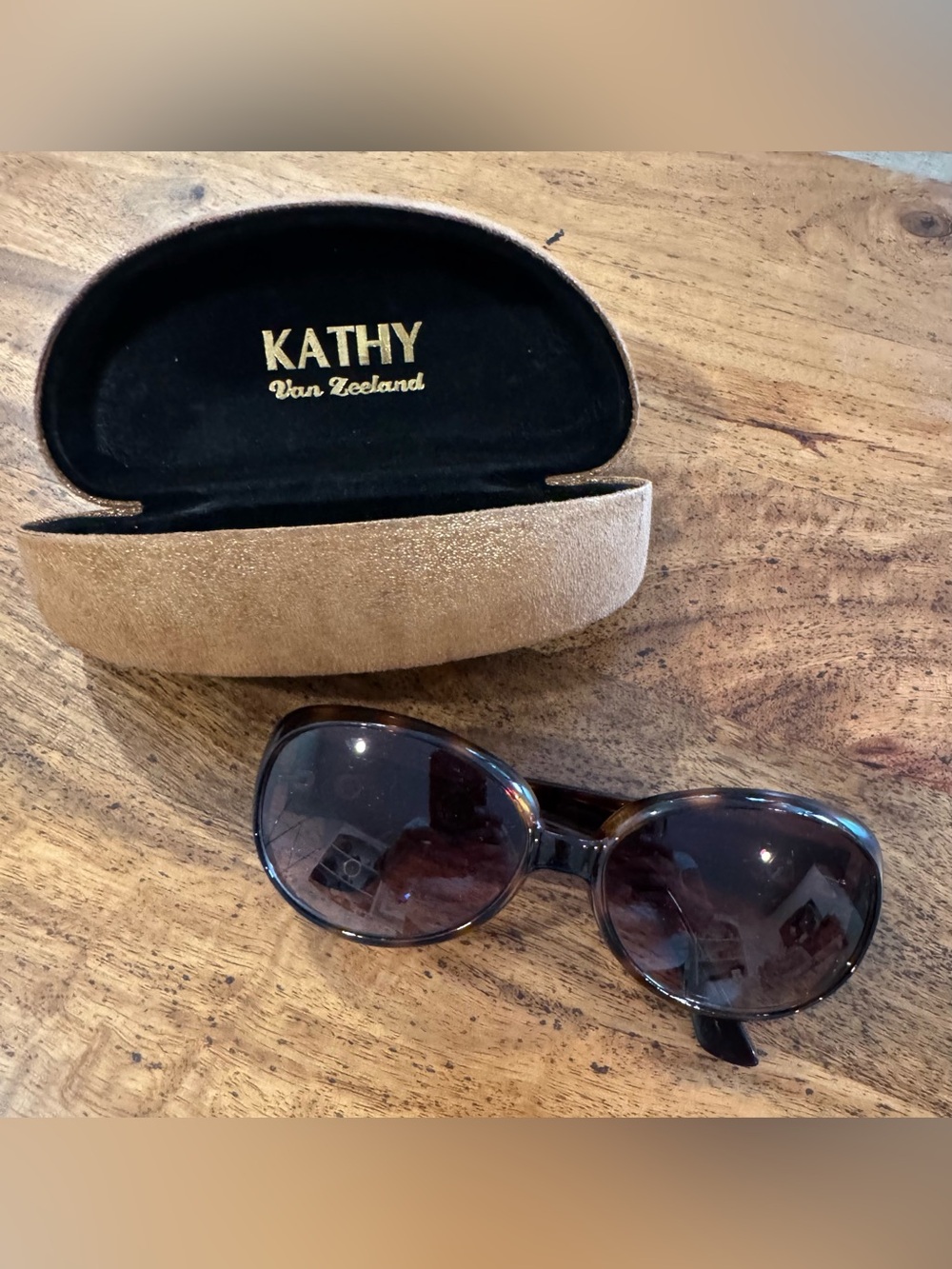 Kathy Van Zeeland Brown Tortoiseshell Sunglasses with Tan Suede Case